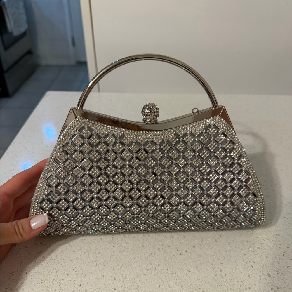 Elegant Silver Evening Clutch